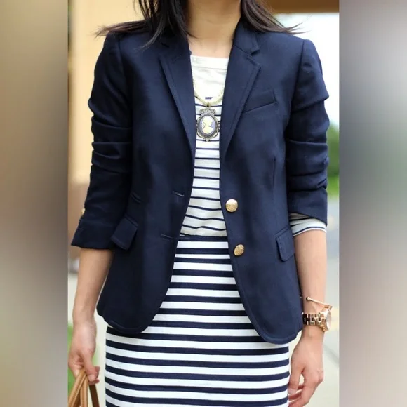 J.Crew | Classic School Boy Wool Blazer in Navy With Gold Buttons Size 00 - Picture 2 of 14